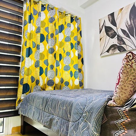 Trees Residences - Tower 11 1Br With Balcony Manila Exterior foto