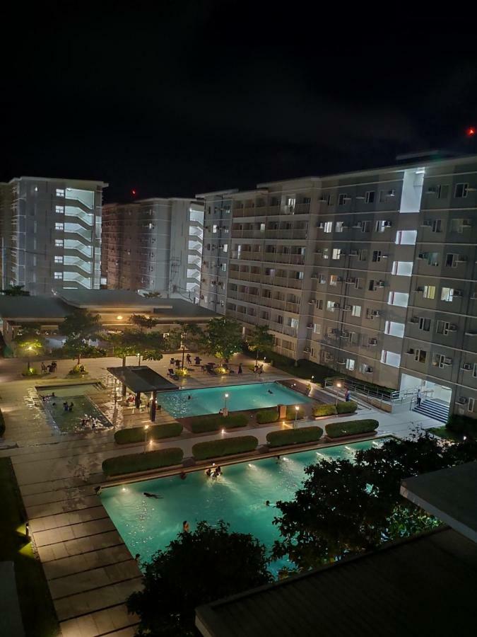 Trees Residences - Tower 11 1Br With Balcony Manila Exterior foto